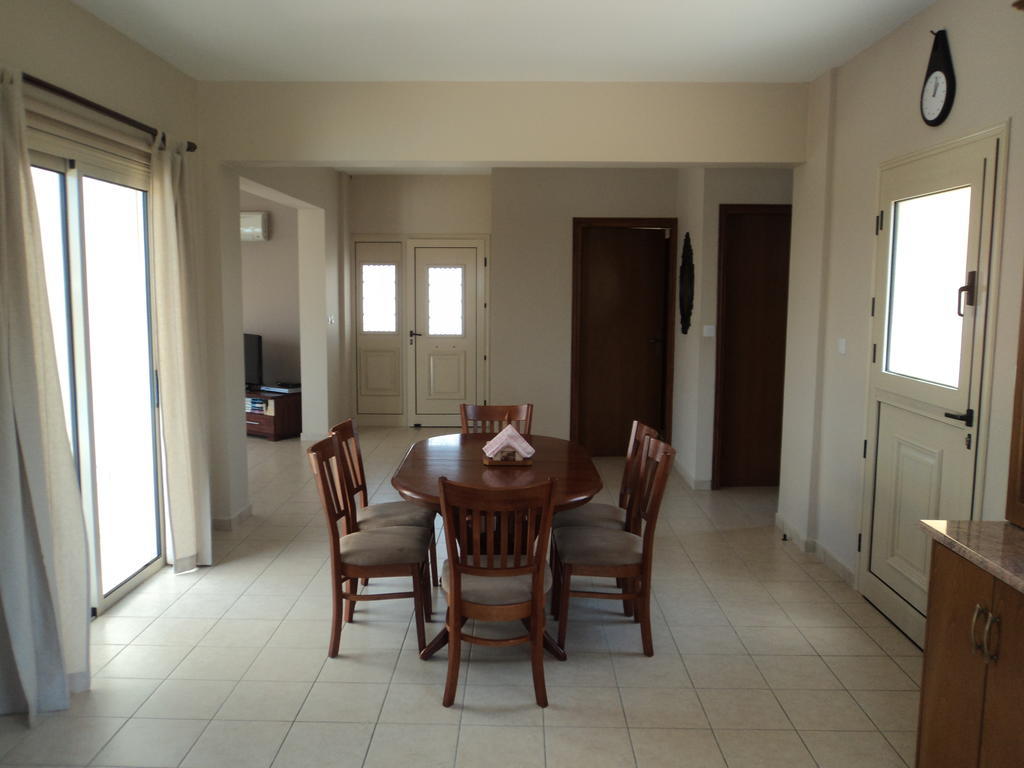 Citrus Grove Villa Argaka Bilik gambar