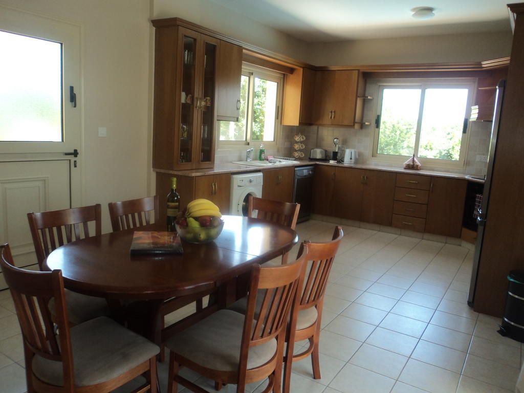 Citrus Grove Villa Argaka Bilik gambar